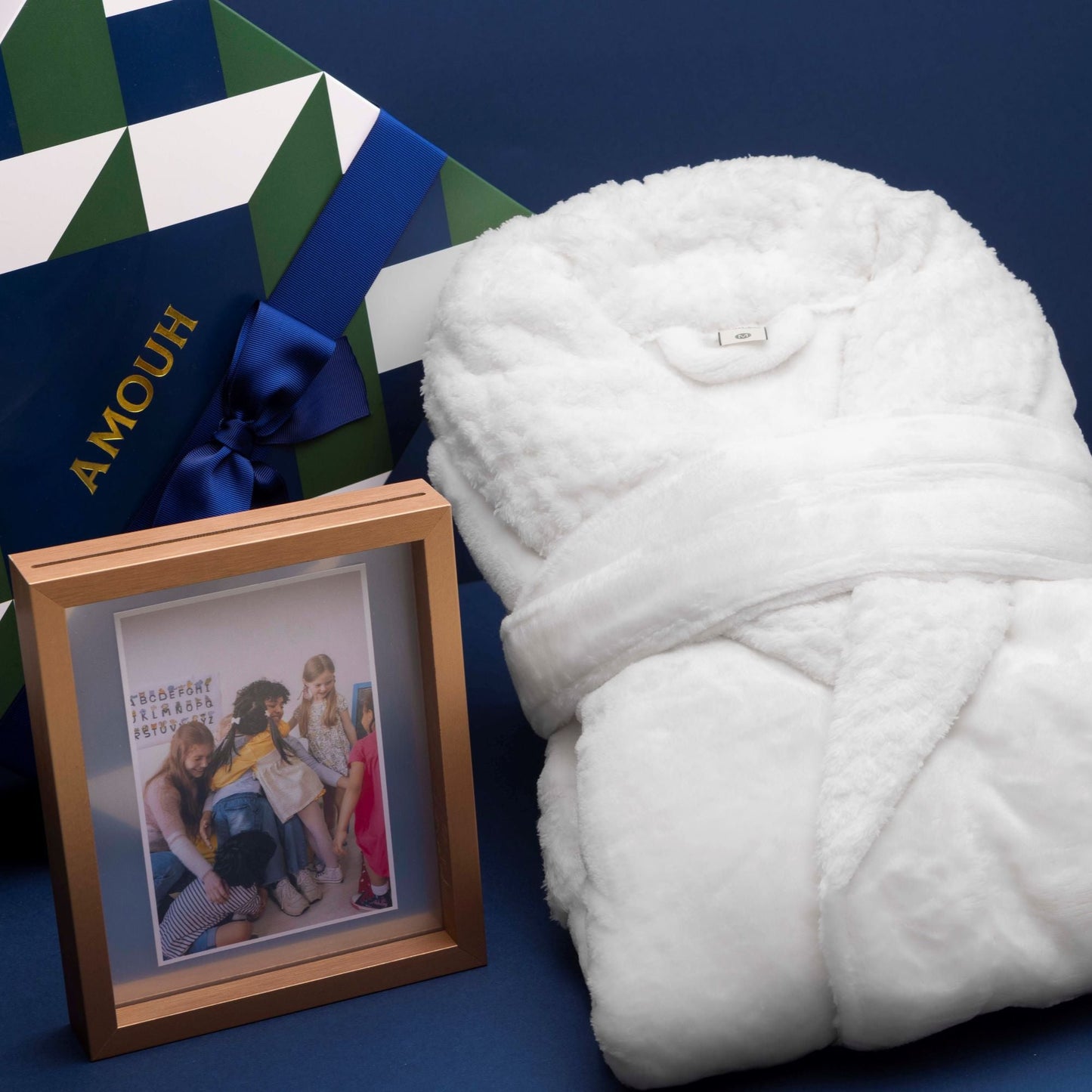 Kit Porta Retrato Gold + Roupão Deluxe + Caixa G Amouh