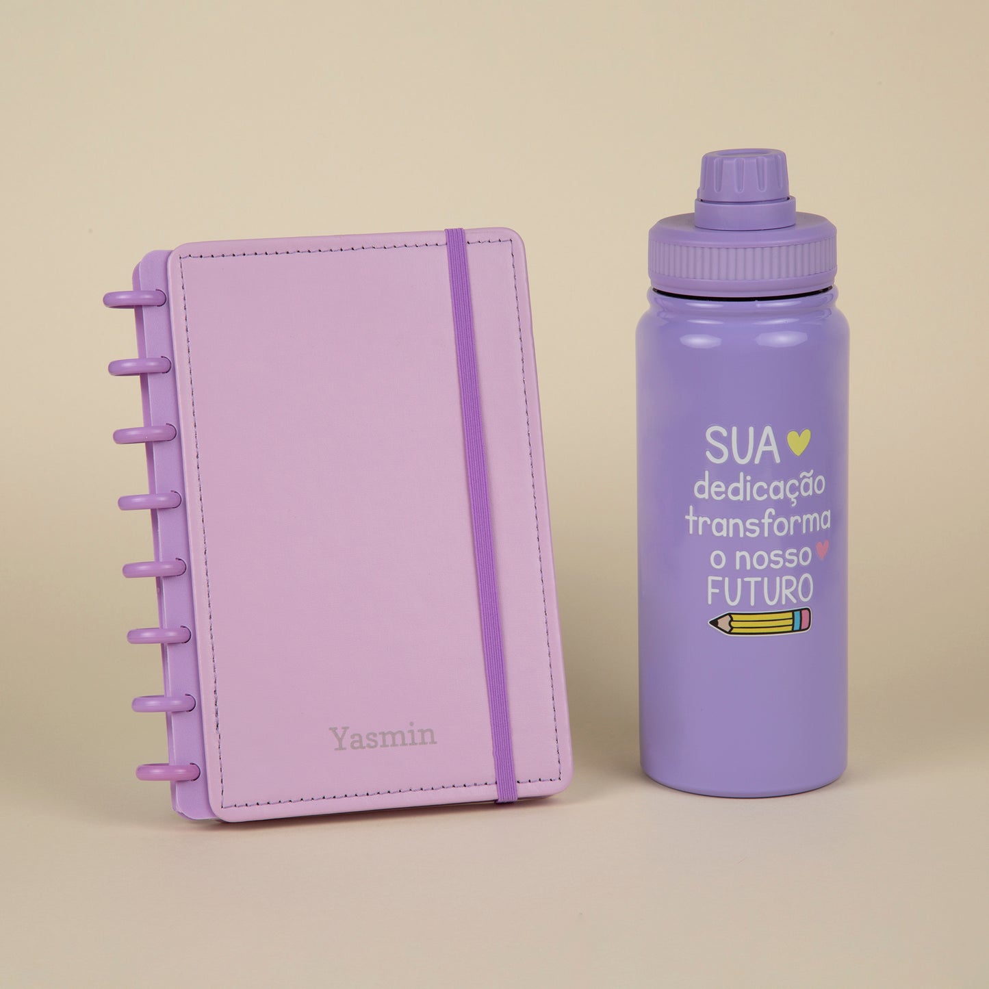 Kit 5 Prof: Caderno Inteligente com Iniciais + Garrafa Térmica Temática + Sacola Amouh