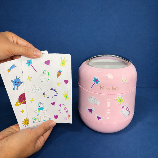 Kit Volta às Aulas: Adesivo Temático + Lancheira Térmica na Sacola