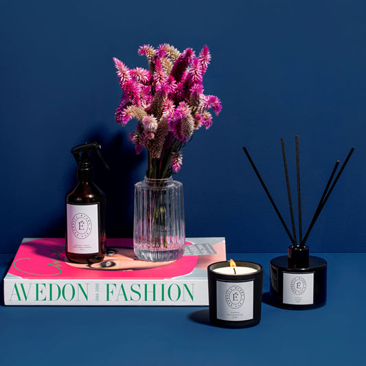 Kit vela + home spray + difusor de ambientes na sacola AMOUH