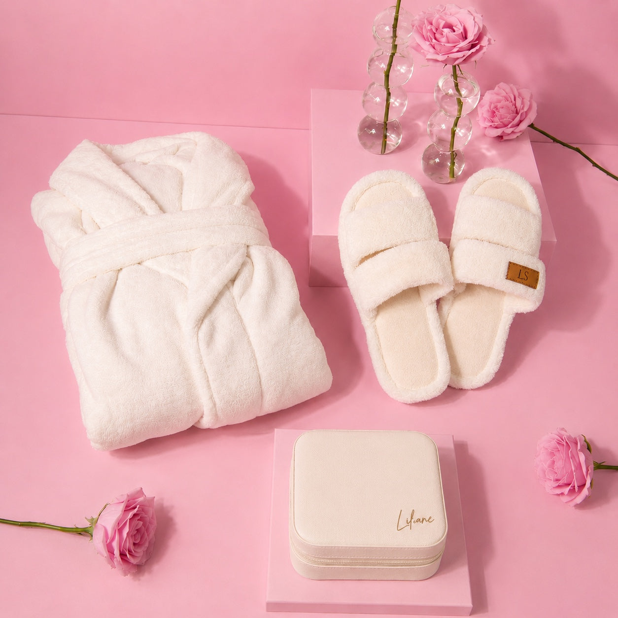 Kit Deluxe amouh Roupão + pantufa + porta jóia personalizados