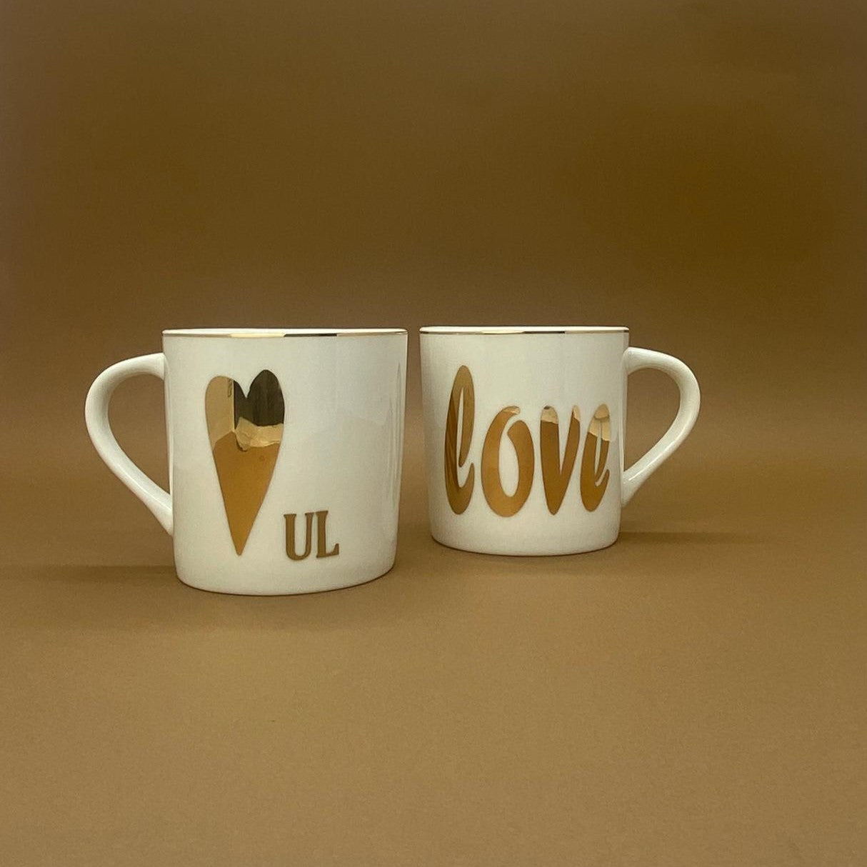 Caneca Love com coração | Amouh