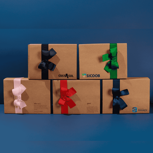 Caixas corporativas personalizadas - Disponível apenas via consultor de vendas
