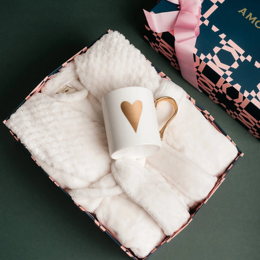 Caneca Love com coração | Amouh