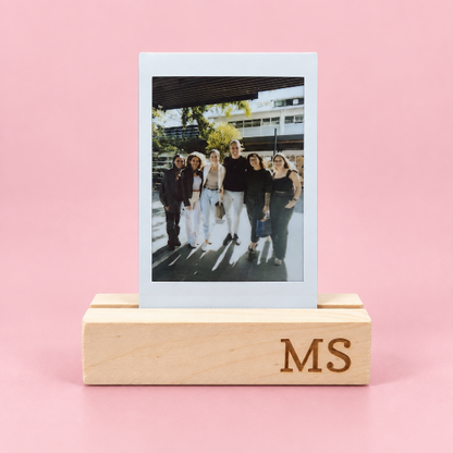 Foto Instantânea Original  Fujifilm Mini COM suporte personalizado inciais| Amouh