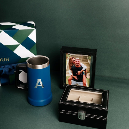 Kit especial para ele: Caneca Frosty + Clock Box + Porta Retrato
