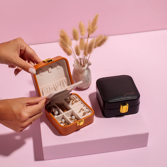 Porta_joia_deluxe_caramelo_fecho_dourado_amouh_personalizado